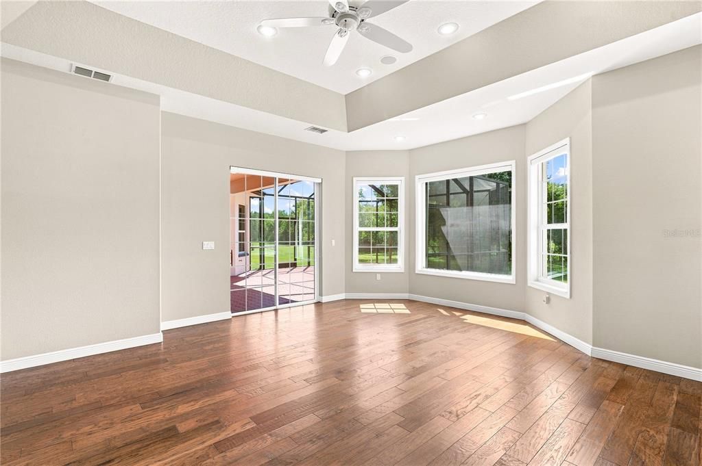 For Sale: $475,000 (3 beds, 2 baths, 2935 Square Feet)