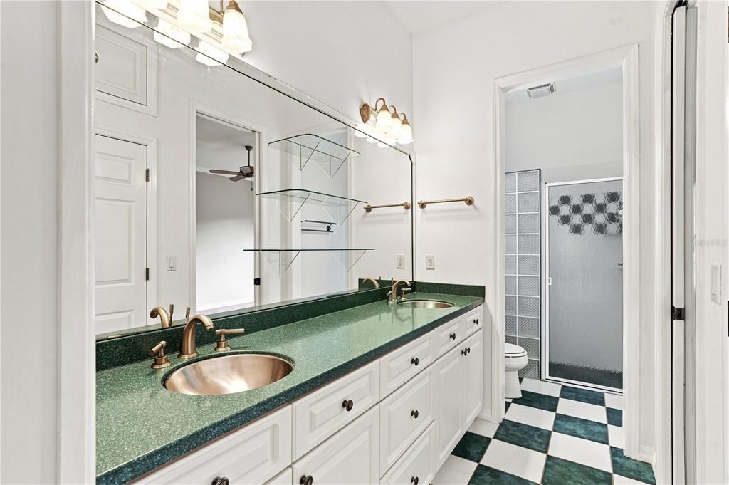 For Sale: $475,000 (3 beds, 2 baths, 2935 Square Feet)