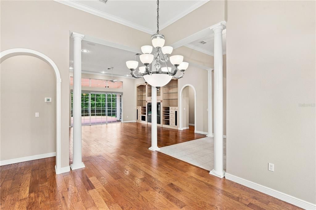 For Sale: $475,000 (3 beds, 2 baths, 2935 Square Feet)
