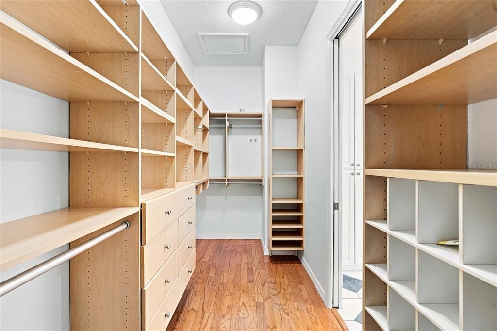 For Sale: $475,000 (3 beds, 2 baths, 2935 Square Feet)