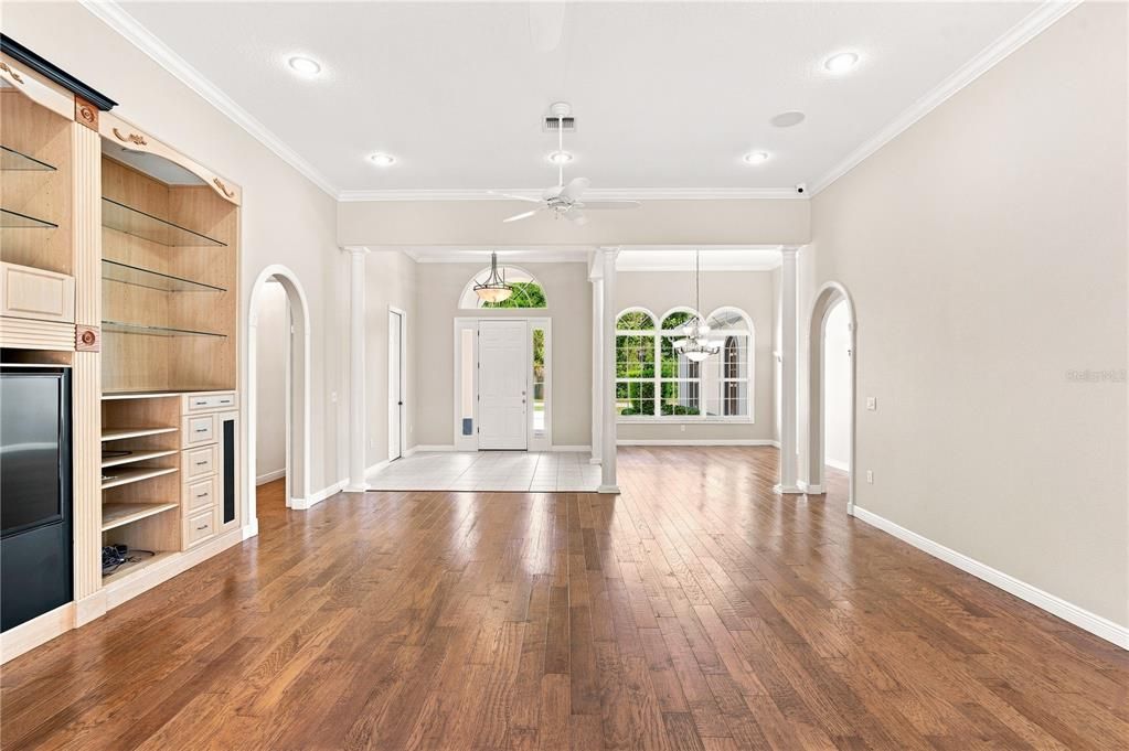 For Sale: $475,000 (3 beds, 2 baths, 2935 Square Feet)