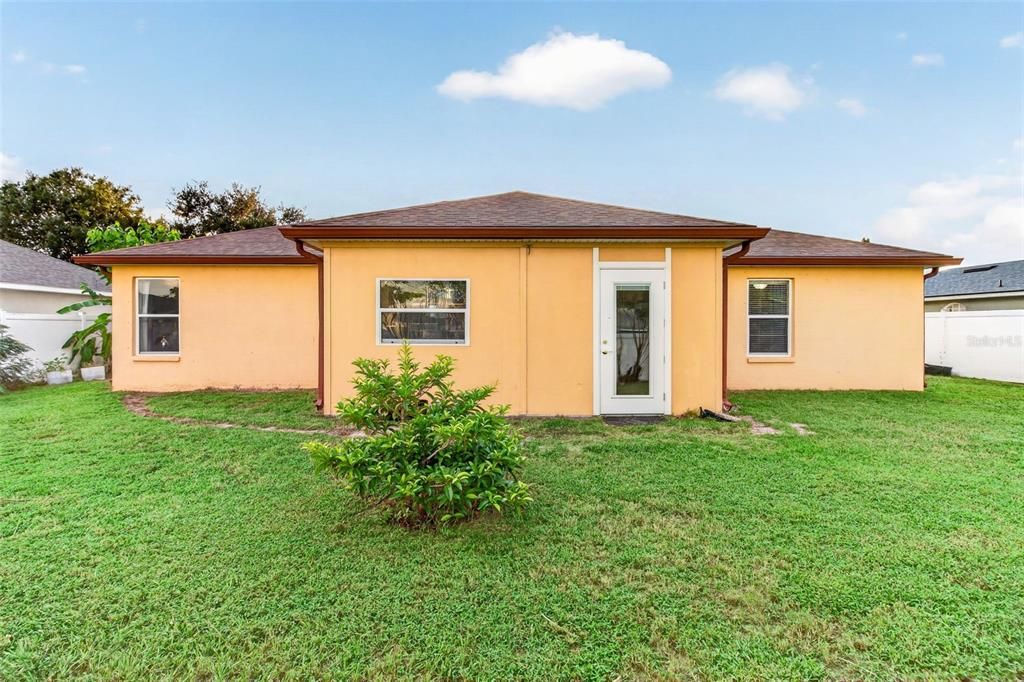 На продажу: $355,000 (3 спален, 2 ванн, 1876 Квадратных фут)