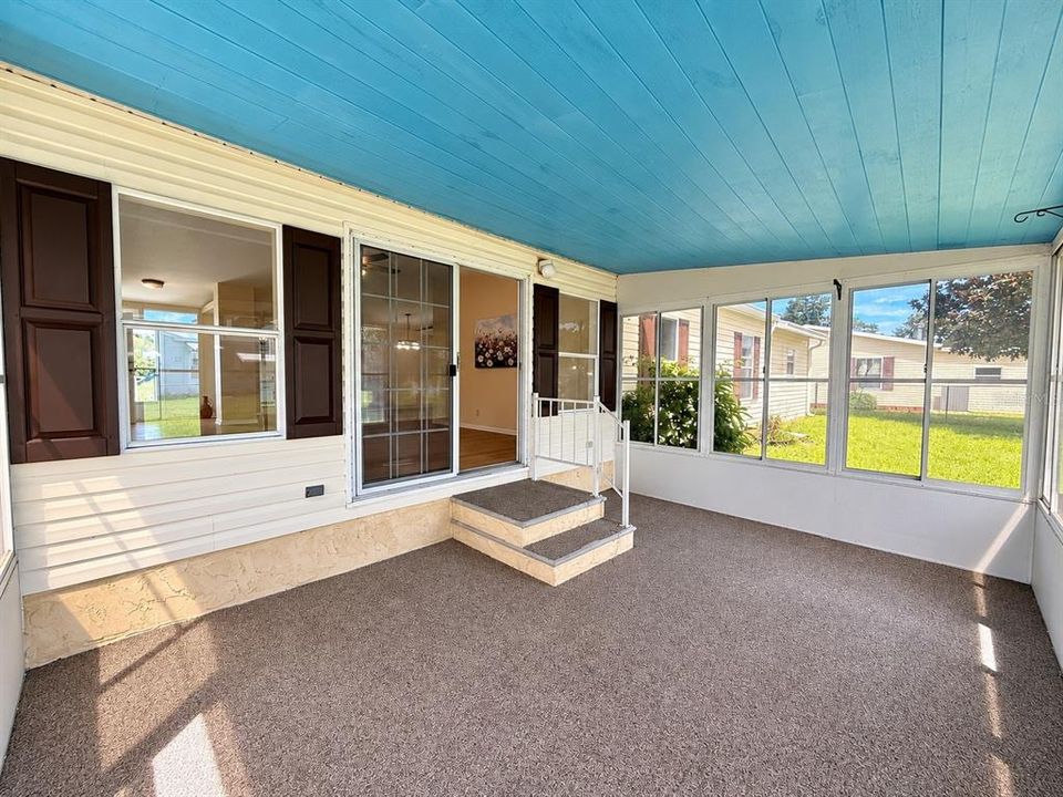 For Sale: $219,900 (3 beds, 2 baths, 1716 Square Feet)