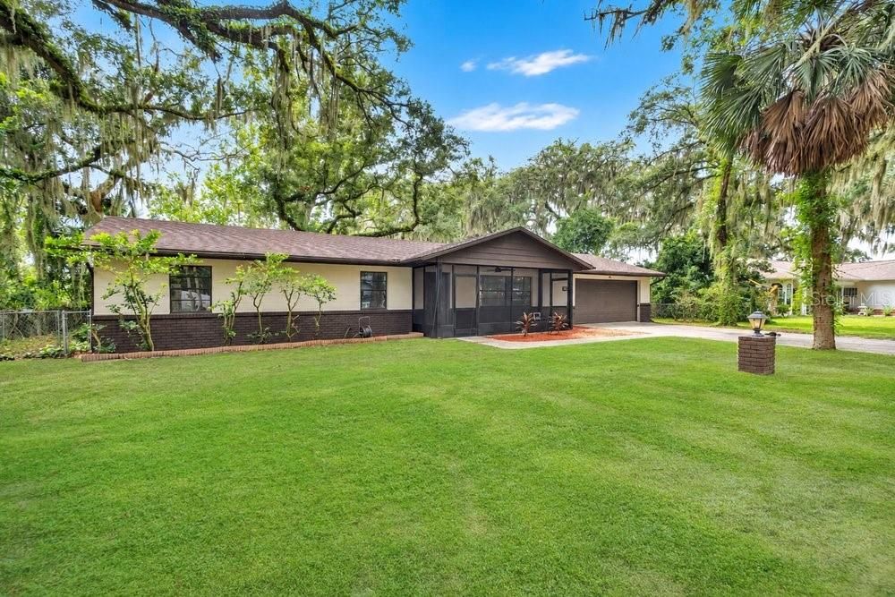 For Sale: $279,987 (3 beds, 2 baths, 1420 Square Feet)
