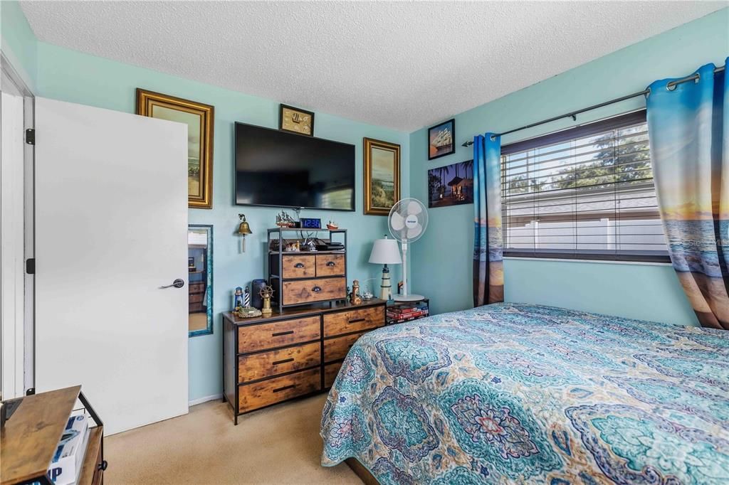 For Sale: $499,900 (3 beds, 2 baths, 1420 Square Feet)
