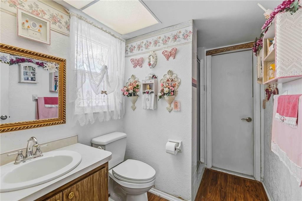 For Sale: $499,900 (3 beds, 2 baths, 1420 Square Feet)
