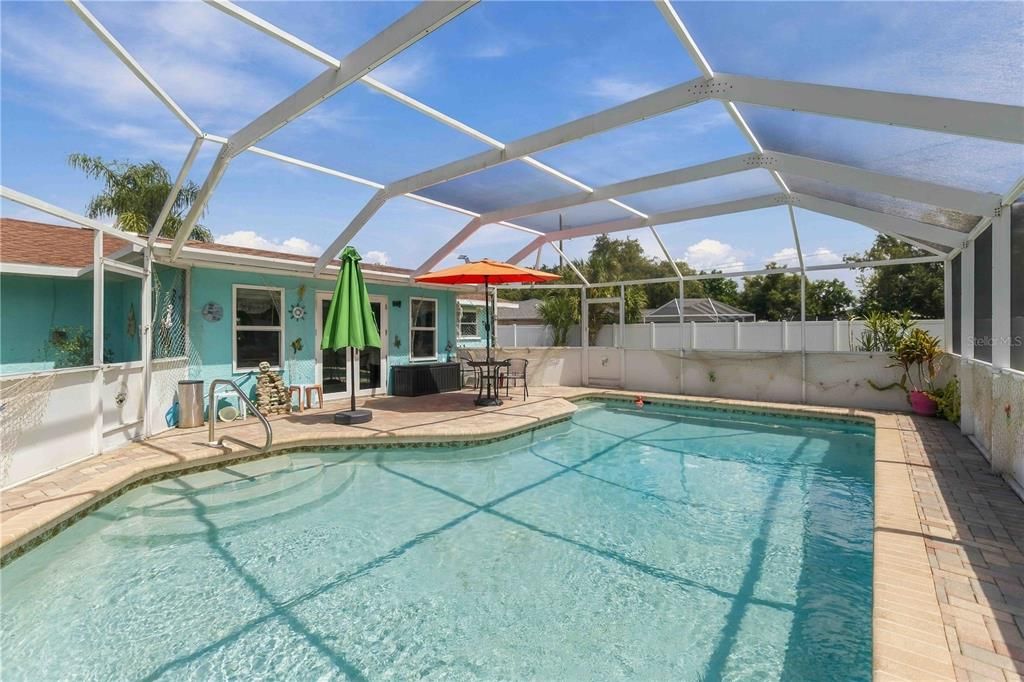 For Sale: $499,900 (3 beds, 2 baths, 1420 Square Feet)