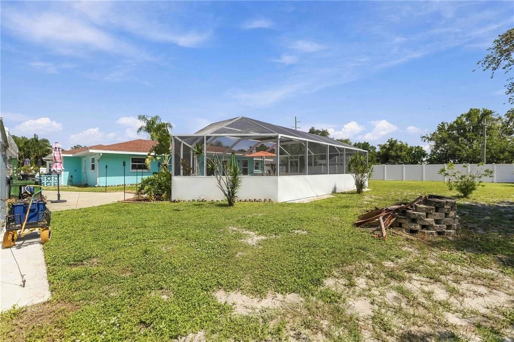 For Sale: $499,900 (3 beds, 2 baths, 1420 Square Feet)