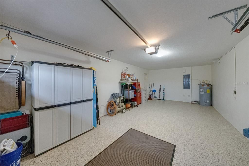 For Sale: $225,000 (2 beds, 2 baths, 1160 Square Feet)