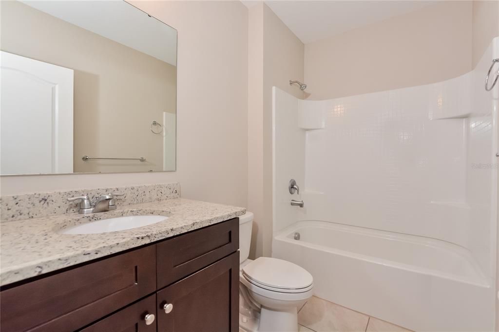 For Rent: $2,820 (4 beds, 2 baths, 1846 Square Feet)