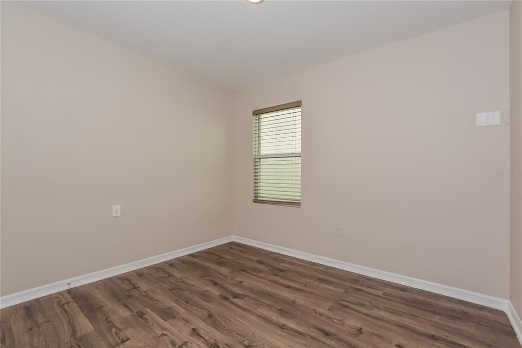 For Rent: $2,820 (4 beds, 2 baths, 1846 Square Feet)