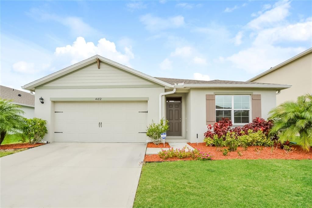 For Rent: $2,820 (4 beds, 2 baths, 1846 Square Feet)