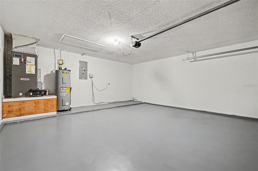 For Sale: $349,900 (3 beds, 2 baths, 1501 Square Feet)