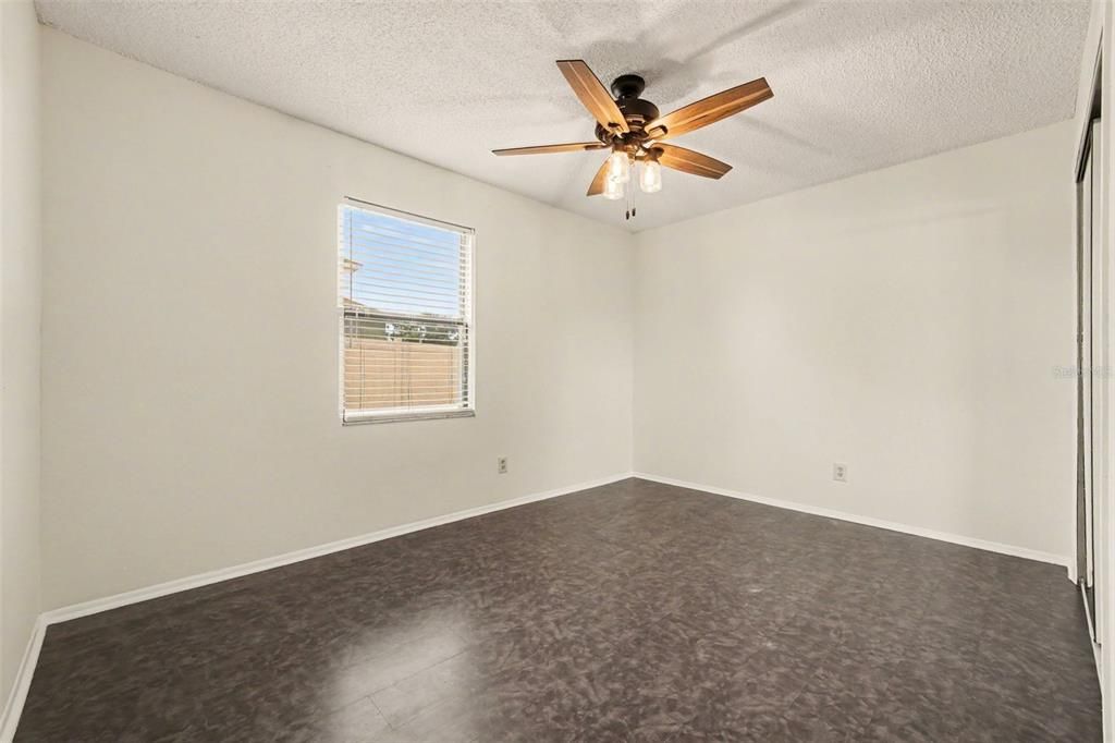For Sale: $349,900 (3 beds, 2 baths, 1501 Square Feet)