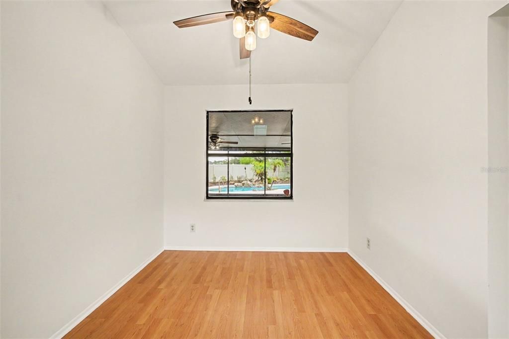 For Sale: $349,900 (3 beds, 2 baths, 1501 Square Feet)
