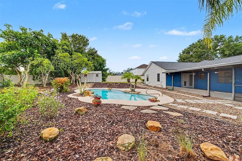For Sale: $349,900 (3 beds, 2 baths, 1501 Square Feet)