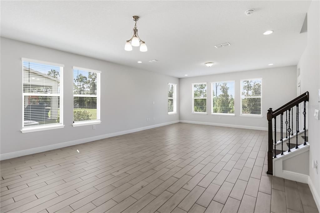 На продажу: $879,999 (4 спален, 3 ванн, 2931 Квадратных фут)