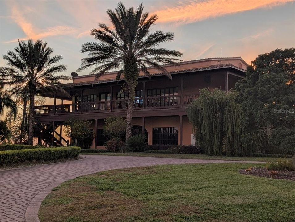 En Venta: $364,500 (3 camas, 2 baños, 1833 Pies cuadrados)
