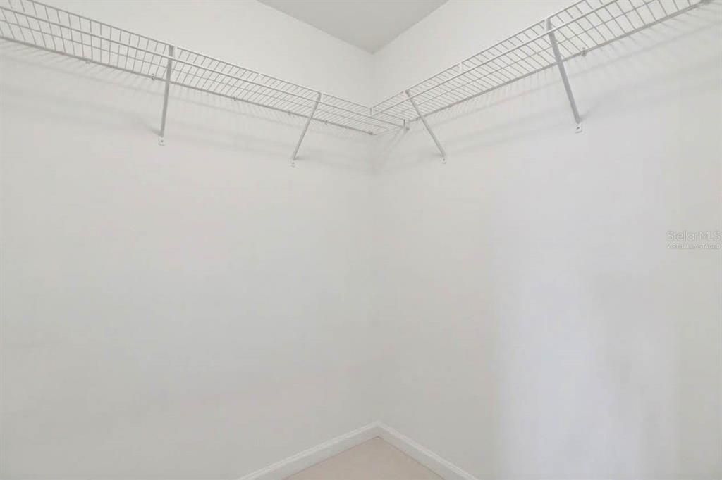 En Venta: $364,500 (3 camas, 2 baños, 1833 Pies cuadrados)