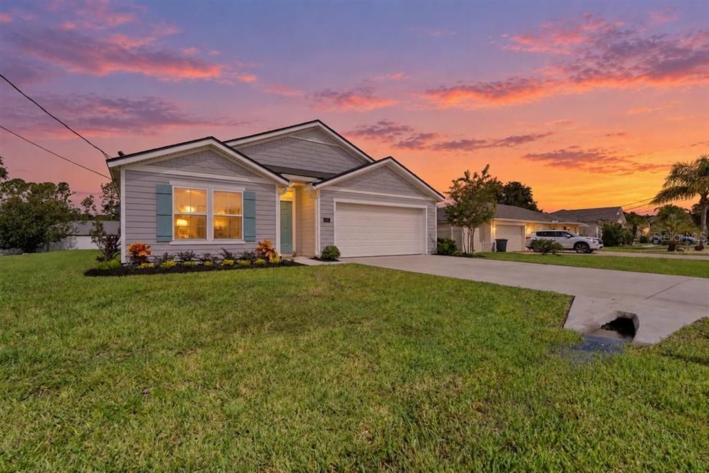 For Sale: $325,000 (4 beds, 2 baths, 1862 Square Feet)