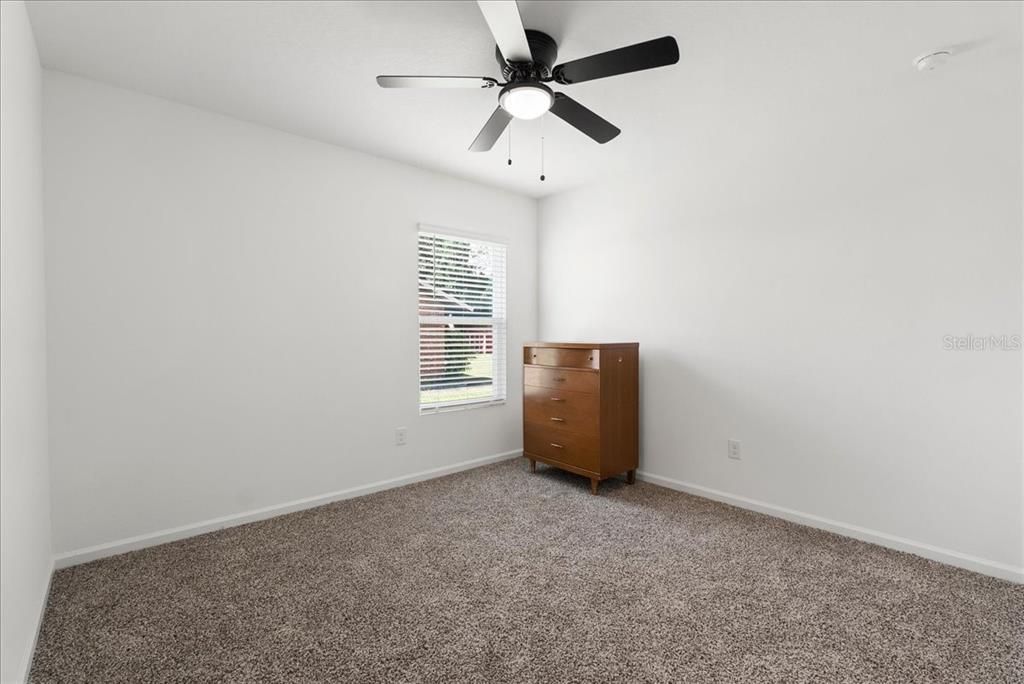 For Sale: $325,000 (4 beds, 2 baths, 1862 Square Feet)