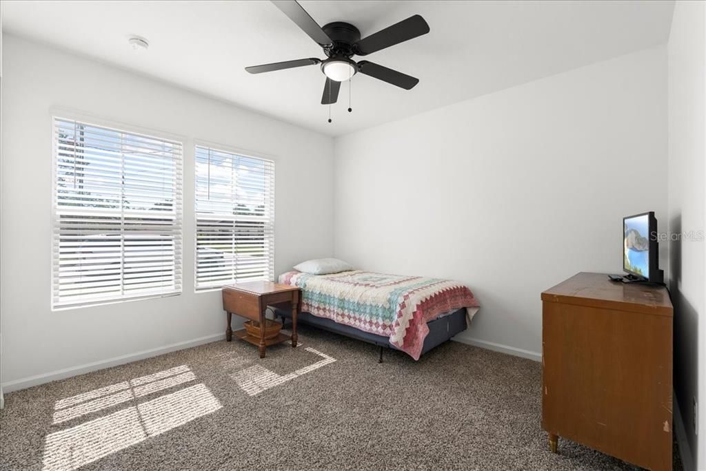 For Sale: $325,000 (4 beds, 2 baths, 1862 Square Feet)