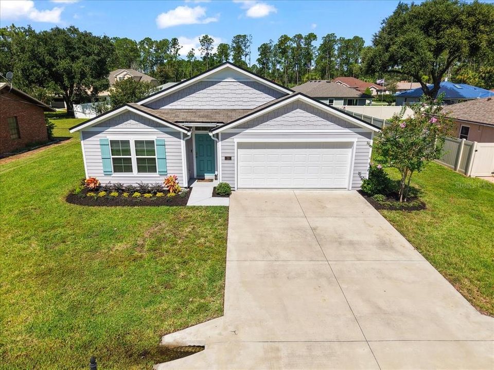 For Sale: $325,000 (4 beds, 2 baths, 1862 Square Feet)