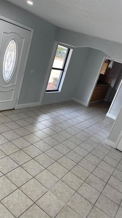 En Venta: $379,999 (3 camas, 2 baños, 1251 Pies cuadrados)
