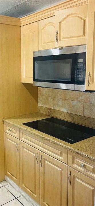 En Venta: $379,999 (3 camas, 2 baños, 1251 Pies cuadrados)