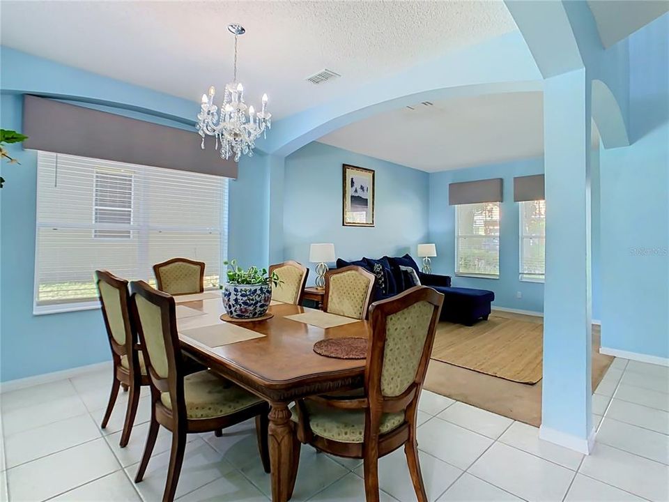 En Venta: $510,000 (7 camas, 5 baños, 3123 Pies cuadrados)