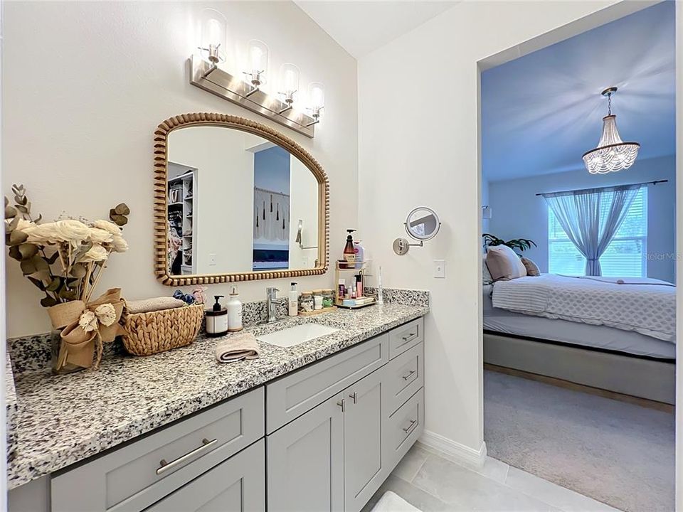 For Sale: $309,900 (2 beds, 2 baths, 1350 Square Feet)