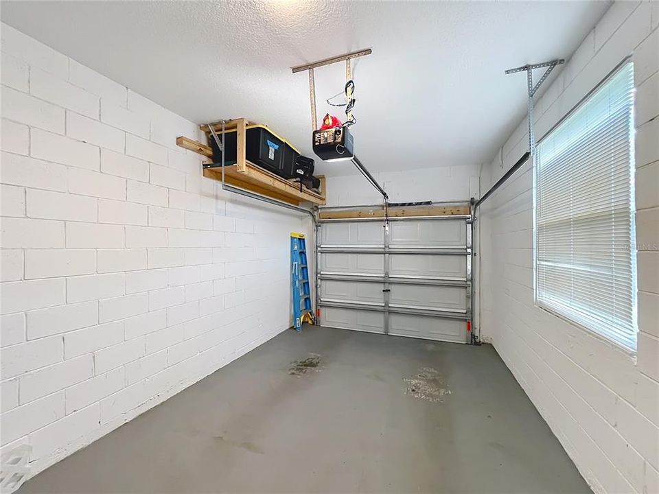 For Sale: $309,900 (2 beds, 2 baths, 1350 Square Feet)