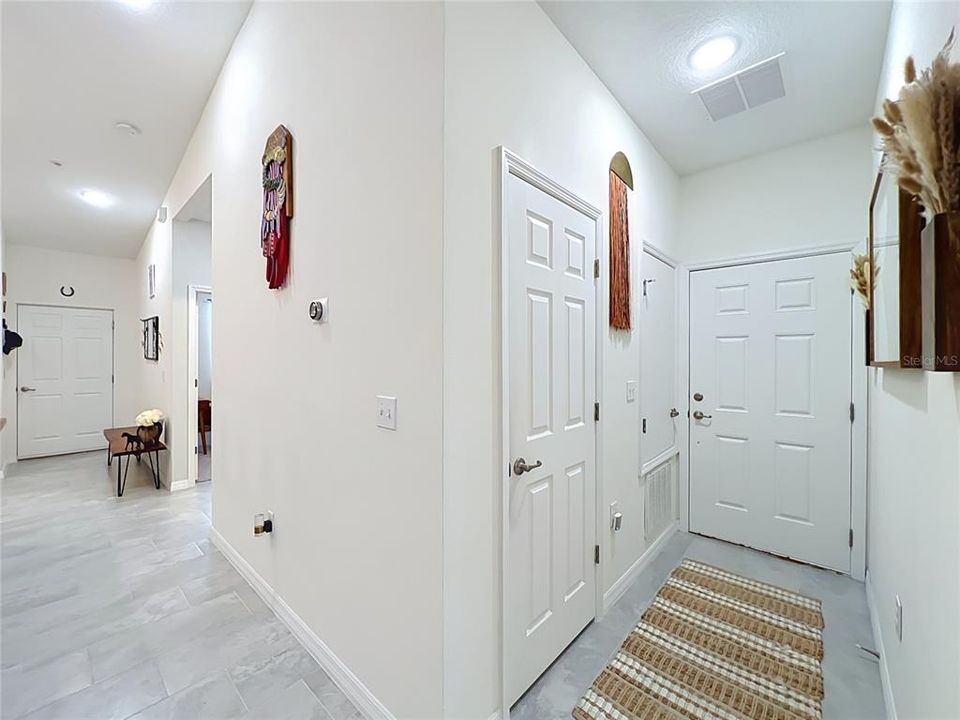 For Sale: $309,900 (2 beds, 2 baths, 1350 Square Feet)