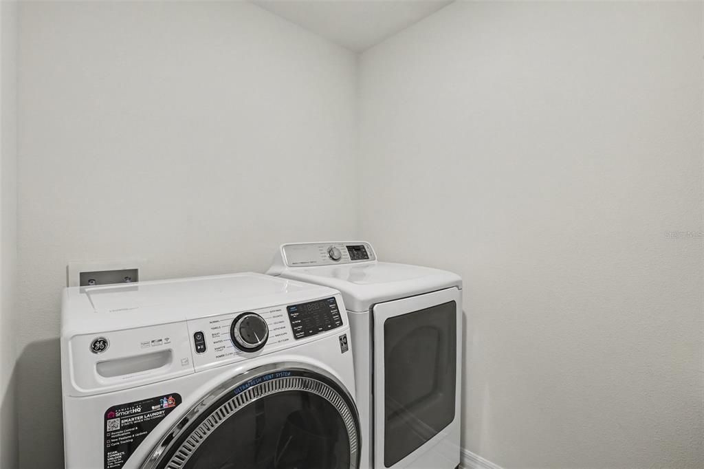For Sale: $340,000 (4 beds, 2 baths, 2328 Square Feet)