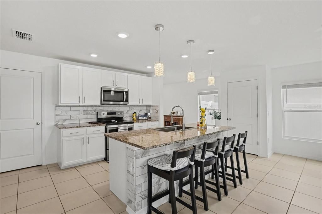 For Sale: $340,000 (4 beds, 2 baths, 2328 Square Feet)