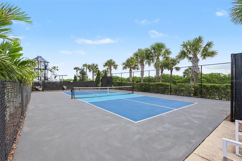 For Sale: $340,000 (4 beds, 2 baths, 2328 Square Feet)