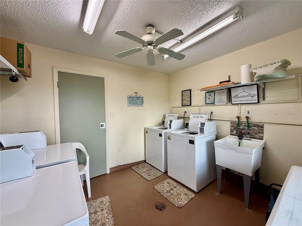 For Rent: $1,450 (1 beds, 1 baths, 770 Square Feet)