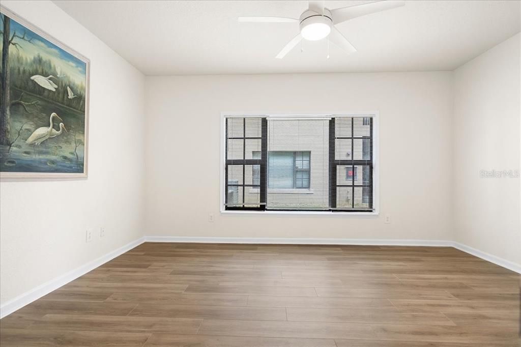 For Sale: $259,900 (3 beds, 2 baths, 1383 Square Feet)