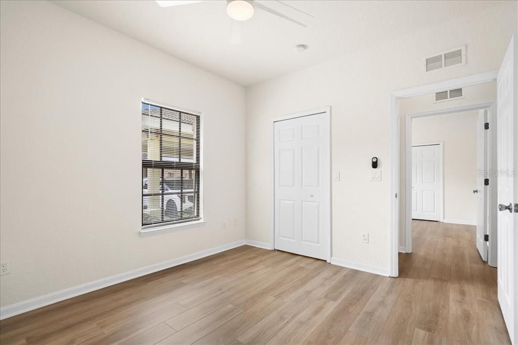 For Sale: $259,900 (3 beds, 2 baths, 1383 Square Feet)
