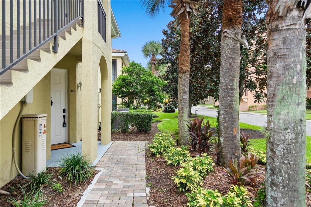 For Sale: $259,900 (3 beds, 2 baths, 1383 Square Feet)