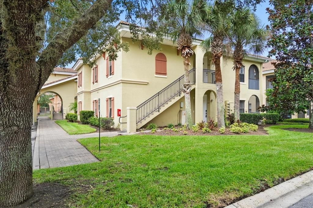 For Sale: $259,900 (3 beds, 2 baths, 1383 Square Feet)
