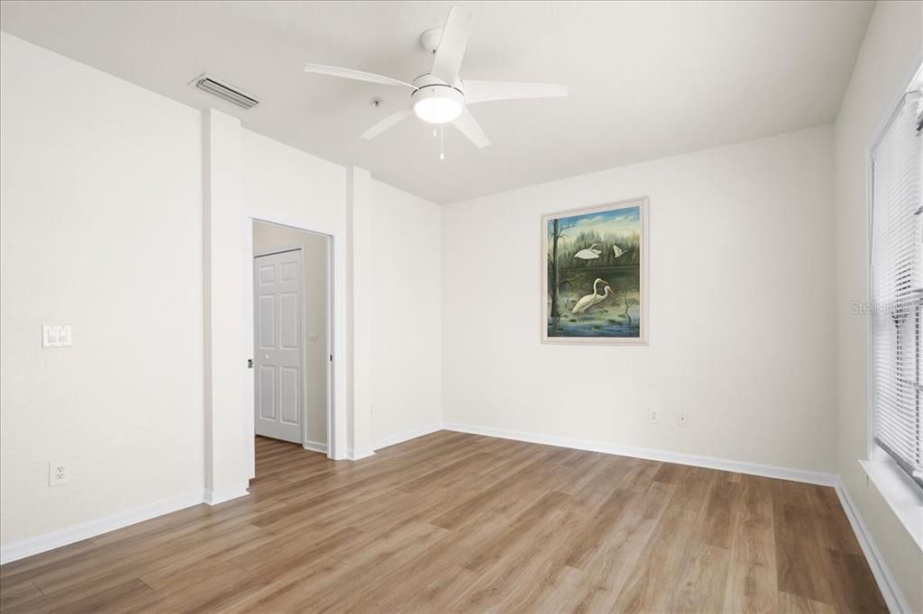 For Sale: $259,900 (3 beds, 2 baths, 1383 Square Feet)