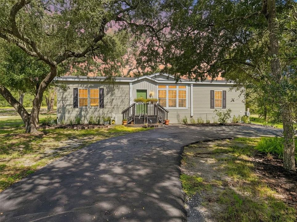 For Sale: $410,000 (3 beds, 2 baths, 1484 Square Feet)
