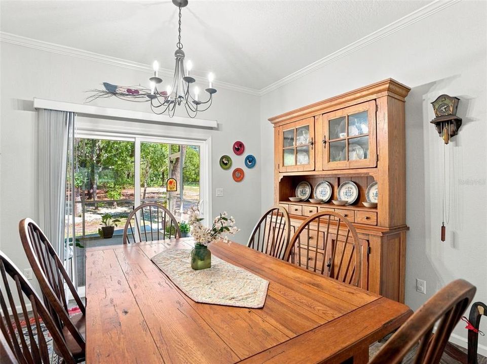 For Sale: $410,000 (3 beds, 2 baths, 1484 Square Feet)