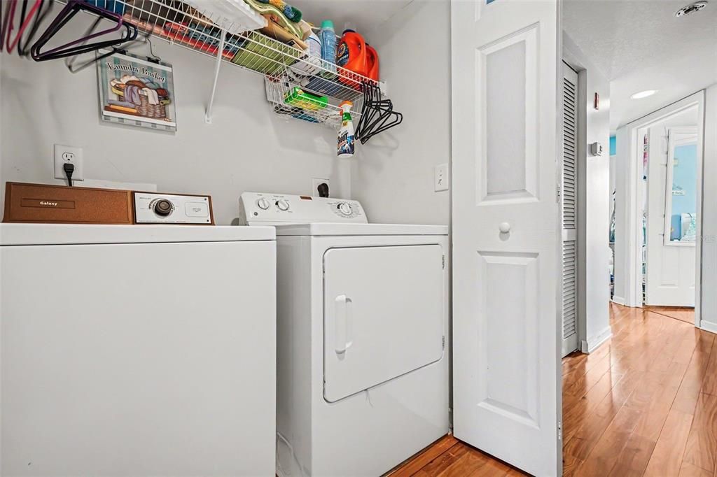 En Venta: $324,900 (2 camas, 2 baños, 1033 Pies cuadrados)