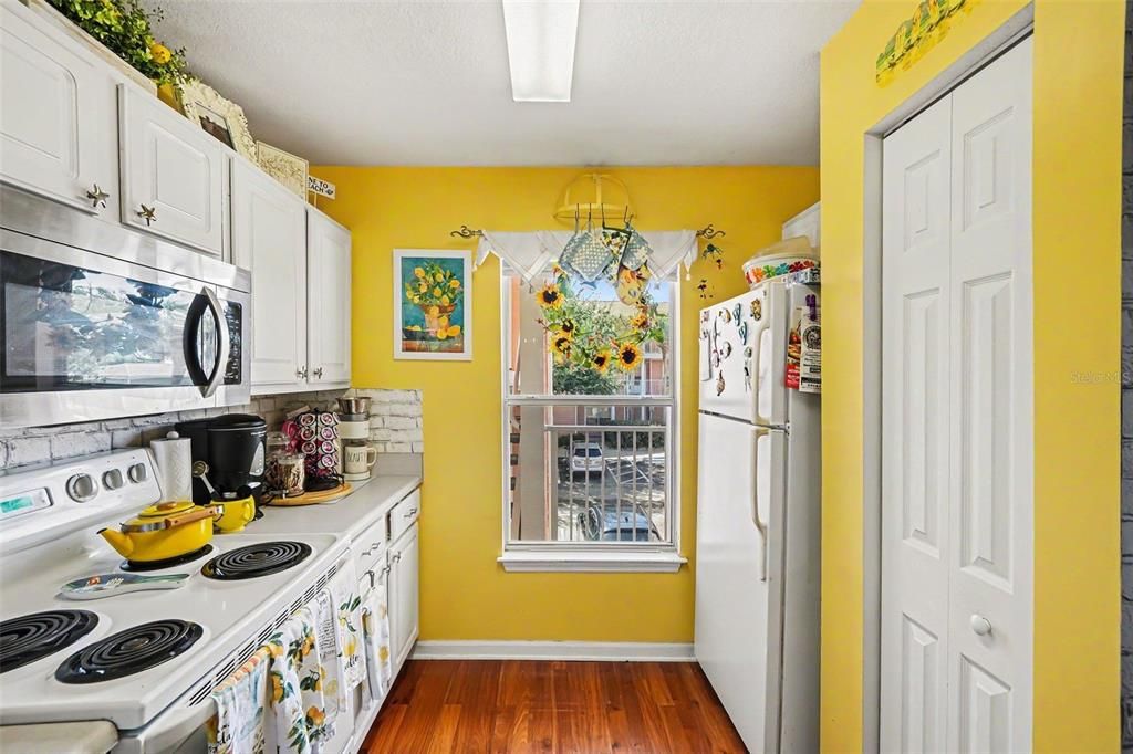 En Venta: $324,900 (2 camas, 2 baños, 1033 Pies cuadrados)