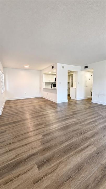 For Rent: $1,850 (2 beds, 2 baths, 1132 Square Feet)