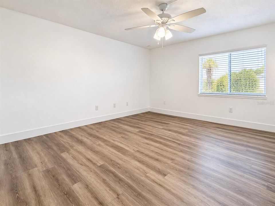 For Rent: $1,850 (2 beds, 2 baths, 1132 Square Feet)