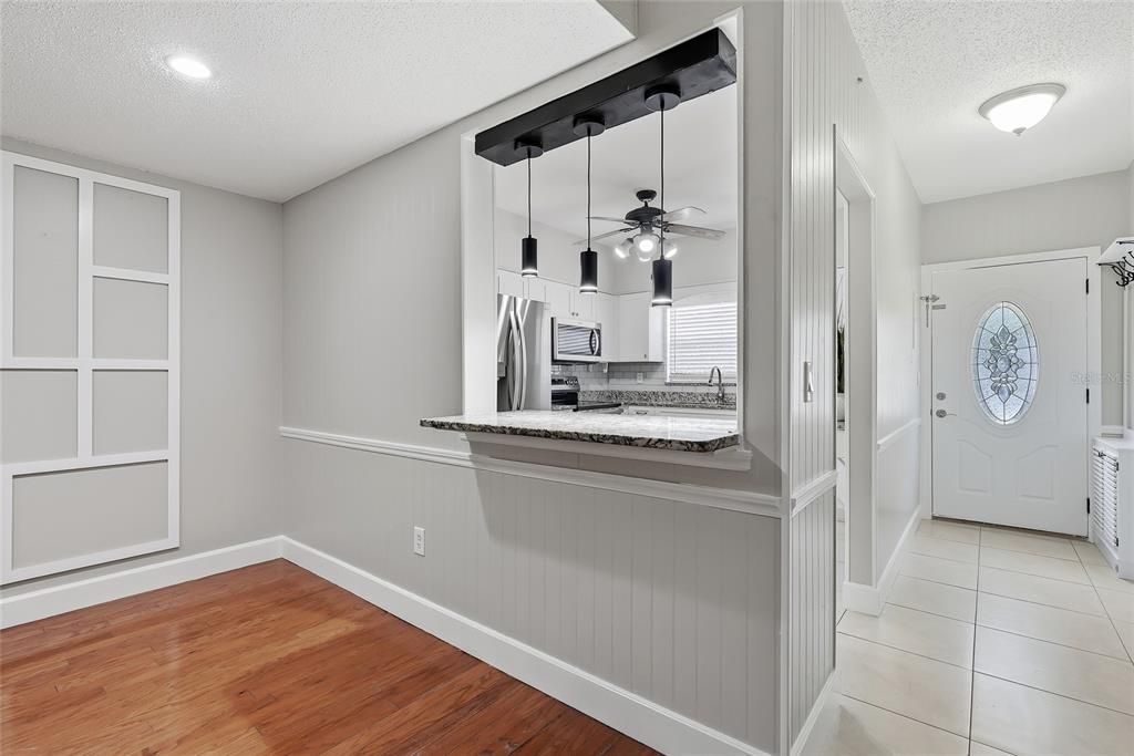 For Rent: $2,200 (3 beds, 2 baths, 1453 Square Feet)