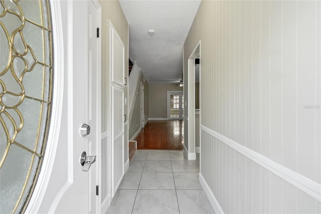 For Rent: $2,200 (3 beds, 2 baths, 1453 Square Feet)